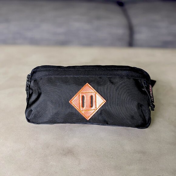 Jansport Fanny Pack / Waistpack Black Mens - Picture 1 of 10